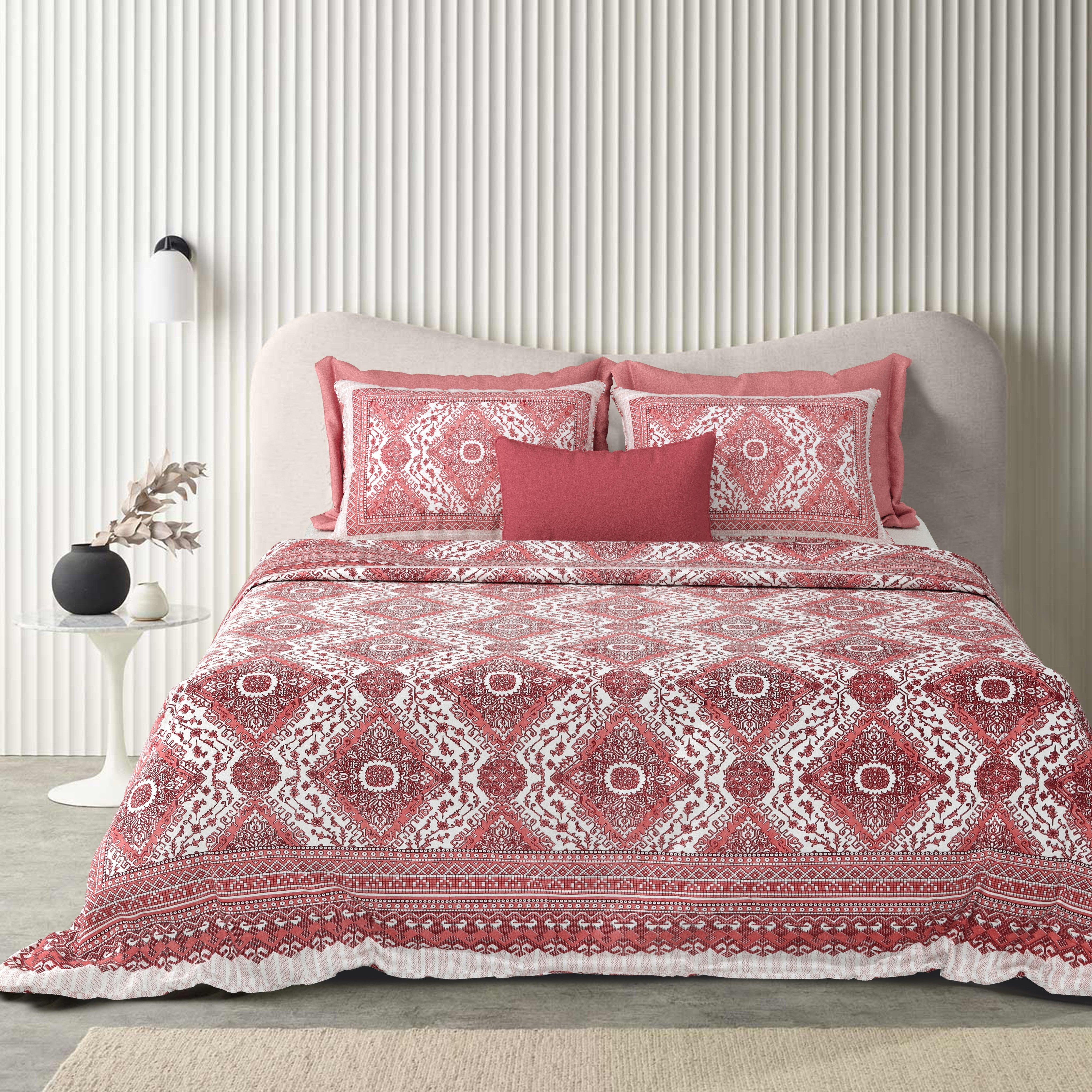 Tista 310 TC Cotton Bed Sheet with 2 Pillow Covers - Printed